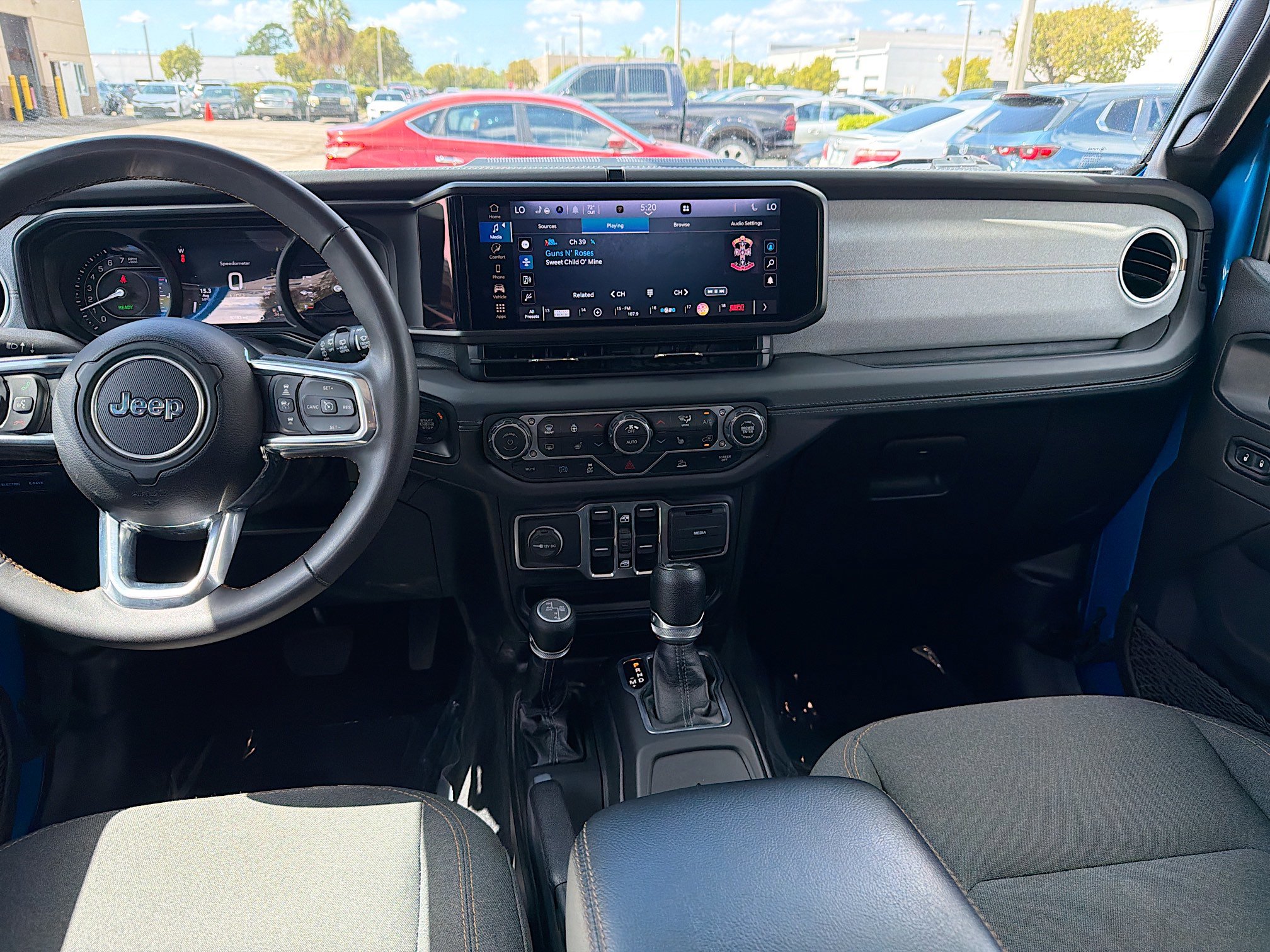 Used 2024 Jeep Wrangler Sahara image 18