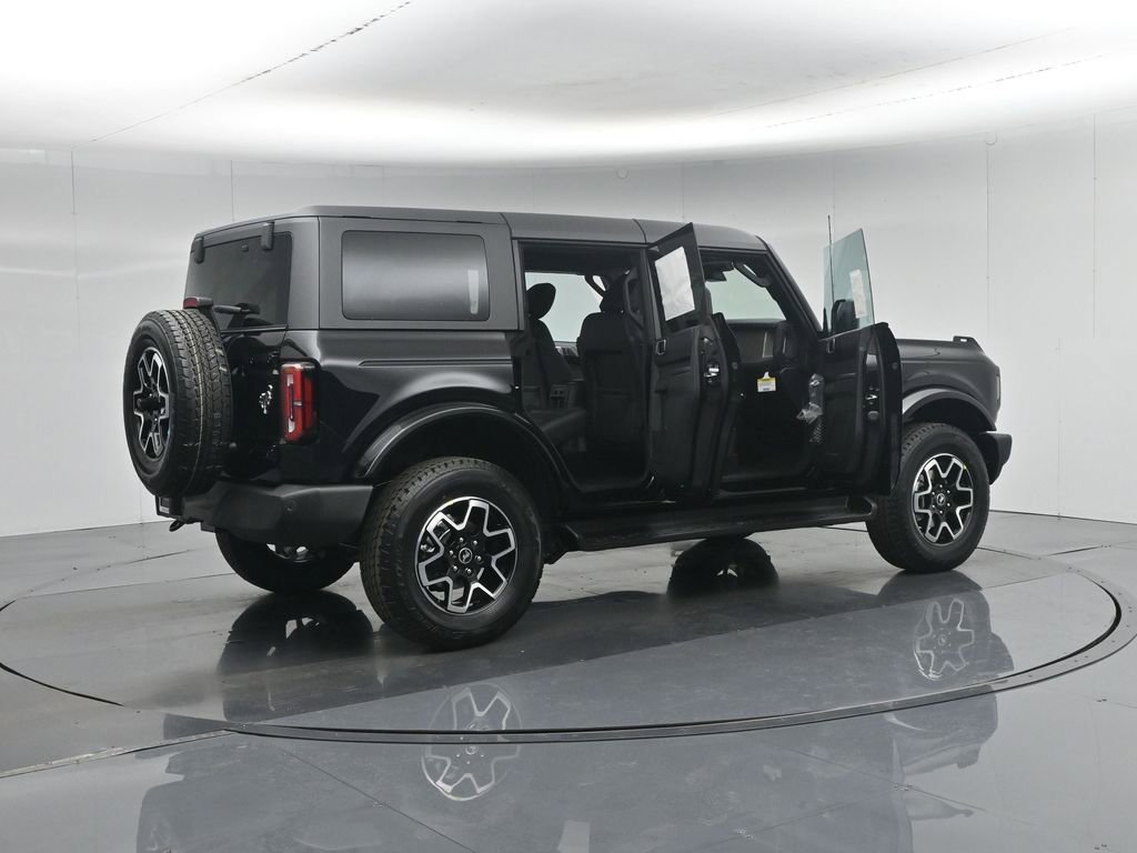 New 2026 Ford Bronco Outer Banks AWD/4WD image 18