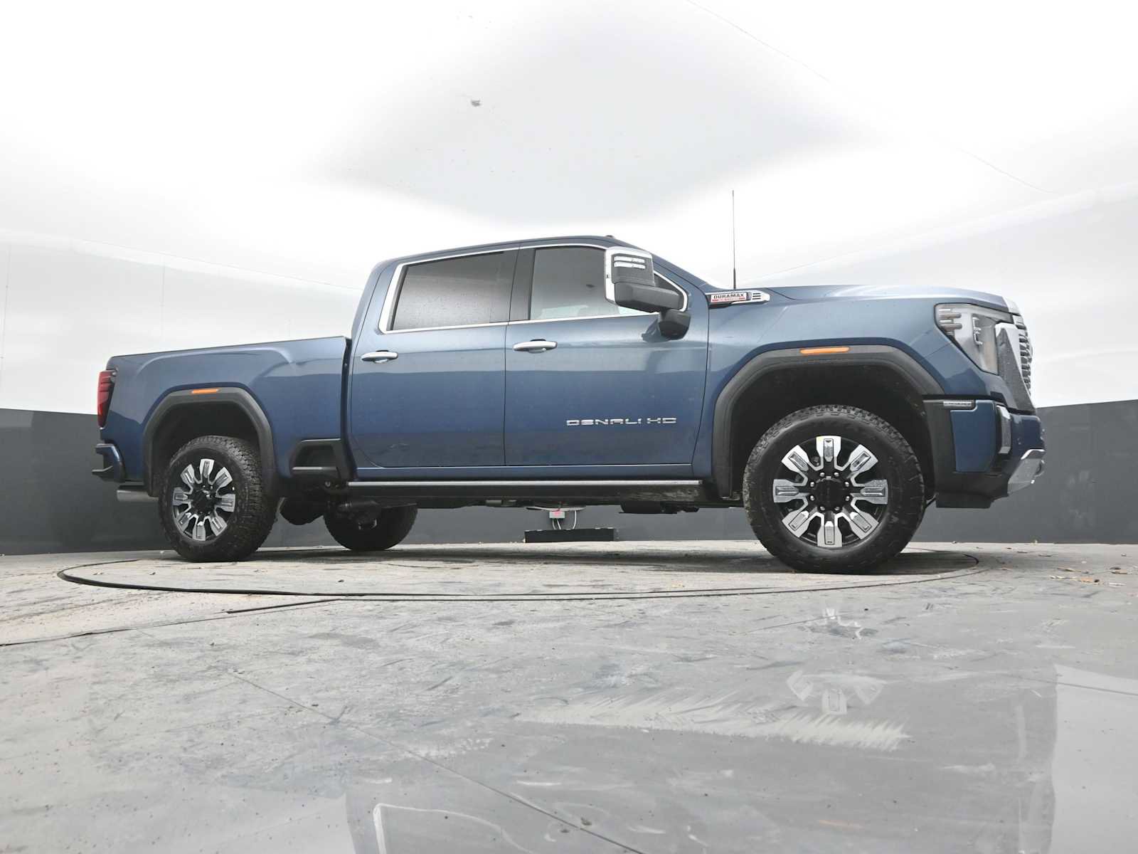 New 2026 GMC Sierra 2500 Denali w/ Denali Reserve Package image 43