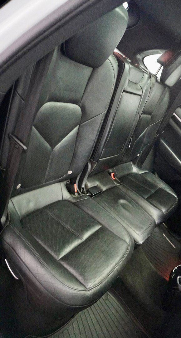 Used 2013 Porsche Cayenne S AWD/4WD image 8