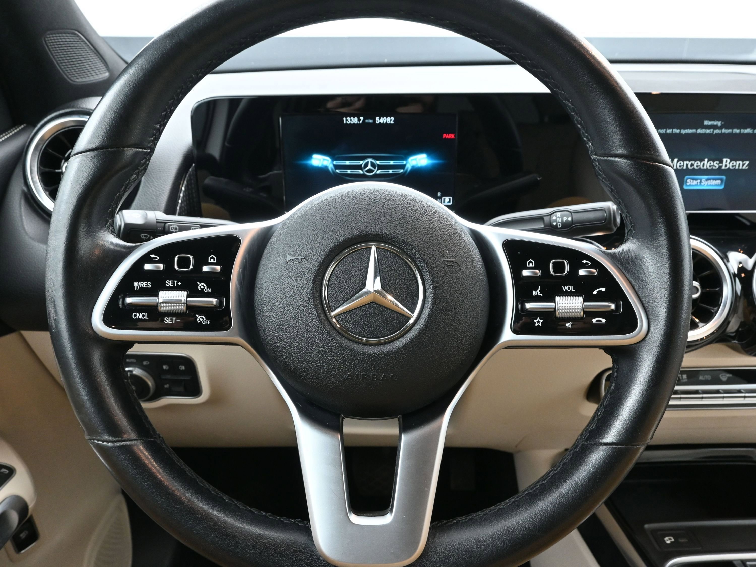 Used 2020 Mercedes-Benz GLB 250 image 13