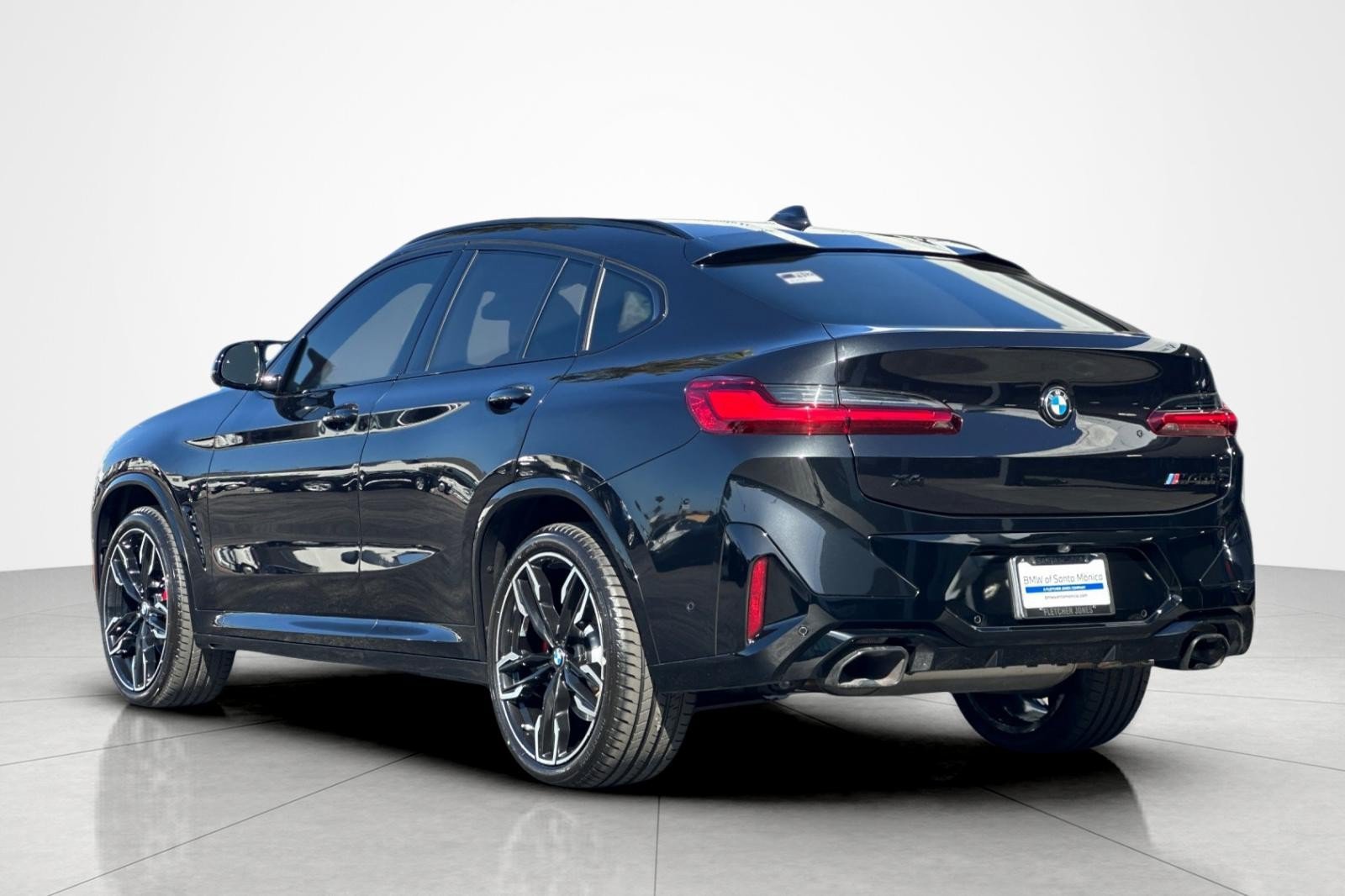 Used 2024 BMW X4 M40i w/ Premium Package AWD/4WD image 3