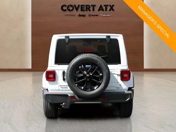 New 2025 Jeep Wrangler Unlimited Sahara AWD/4WD image 4
