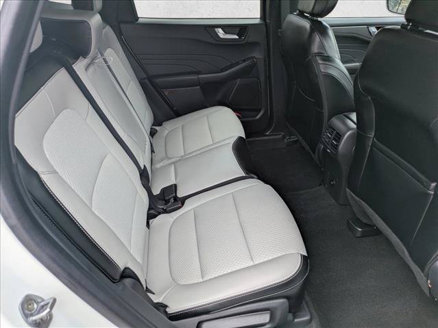 Used 2024 Ford Escape SE FWD image 18