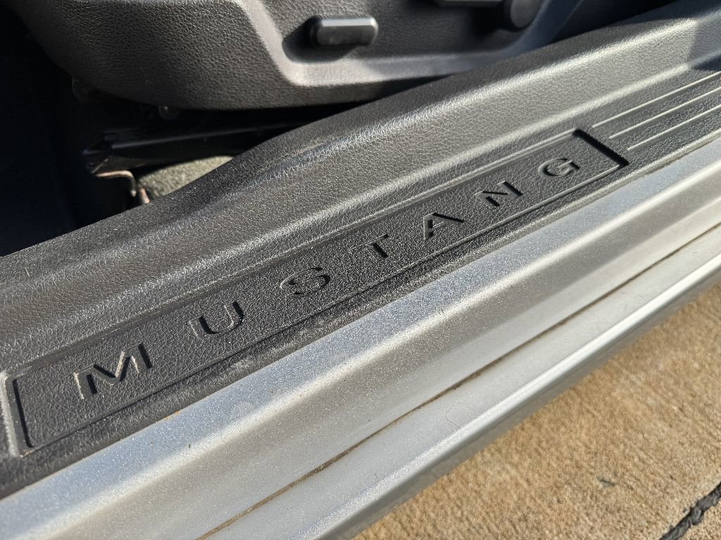 Used 2014 Ford Mustang Coupe w/ V6 Performance Package image 17