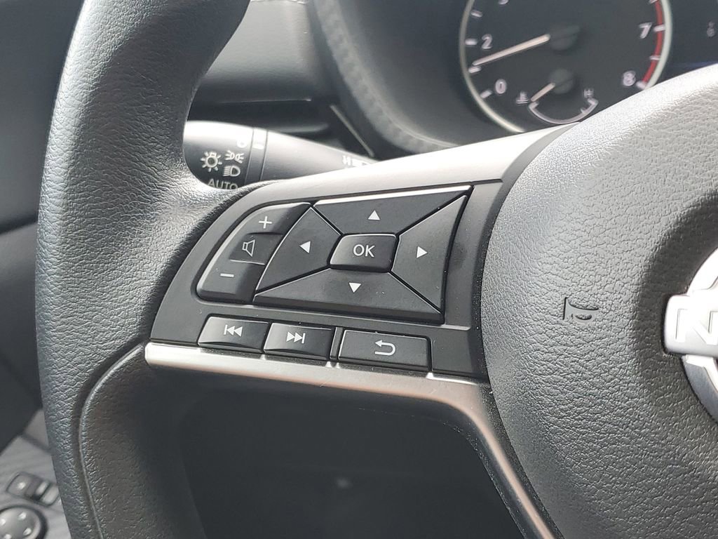 Used 2024 Nissan Sentra SV FWD image 12