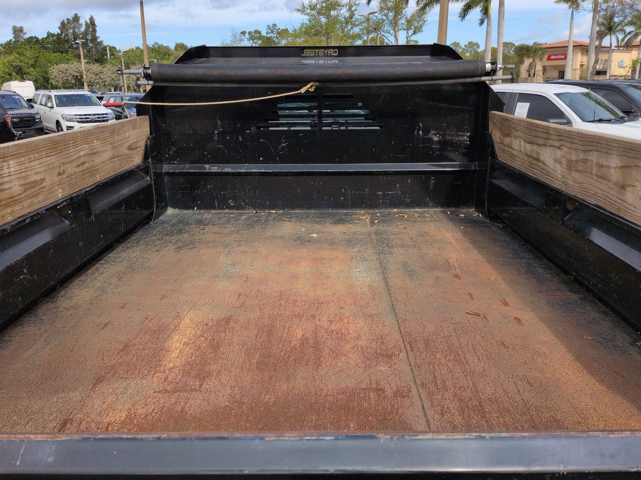 Used 2023 Ford F550 4x4 Regular Cab Super Duty image 13