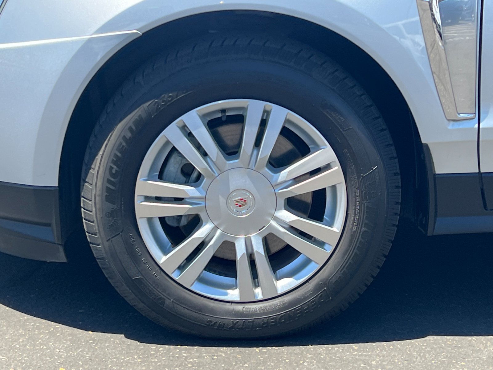 Used 2015 Cadillac SRX Luxury FWD image 25