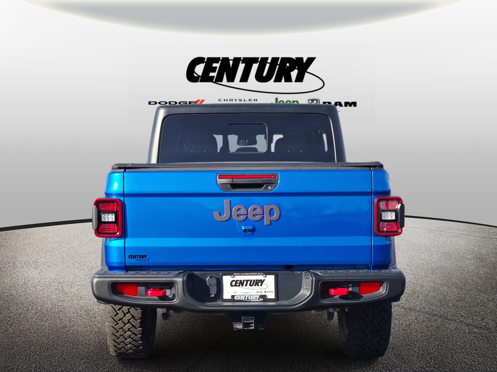 Used 2024 Jeep Gladiator Rubicon w/ Technology Group image 5