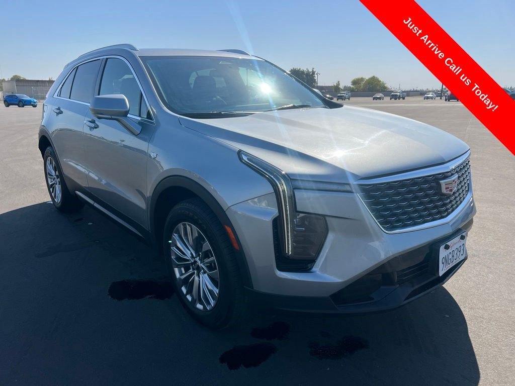 Certified 2025 Cadillac XT4 Premium Luxury FWD image 1