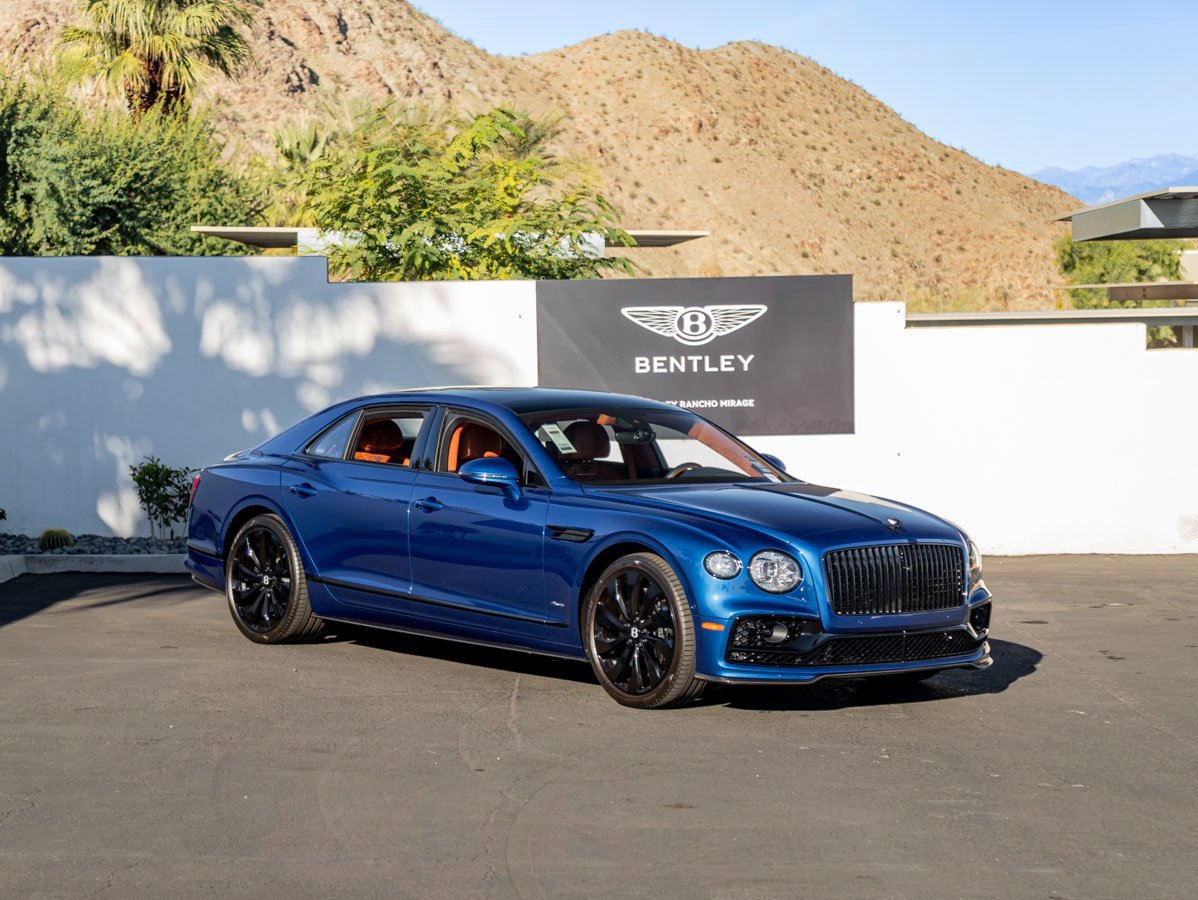 Certified 2023 Bentley Flying Spur V8