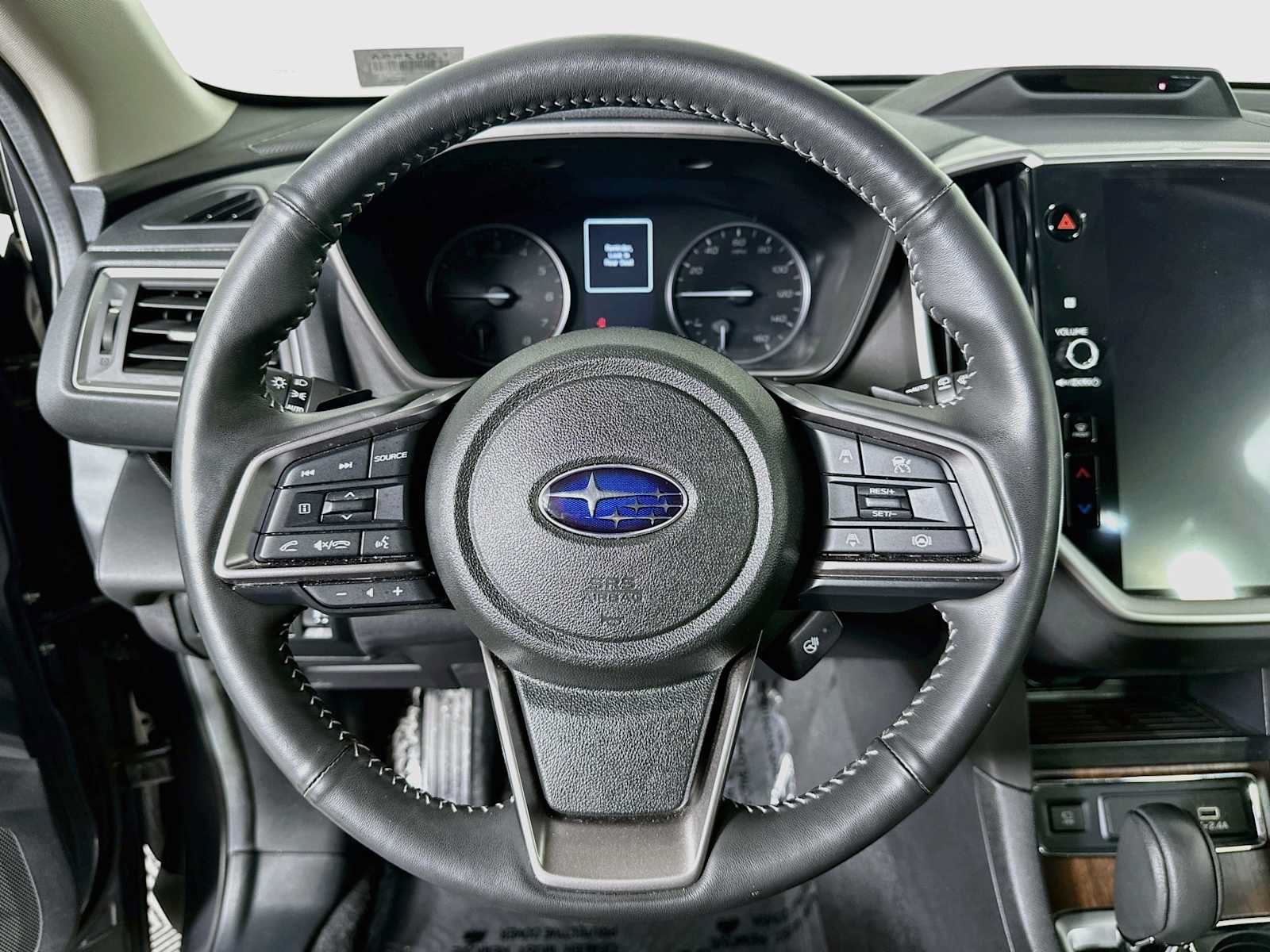 Used 2023 Subaru Ascent Touring AWD/4WD image 11