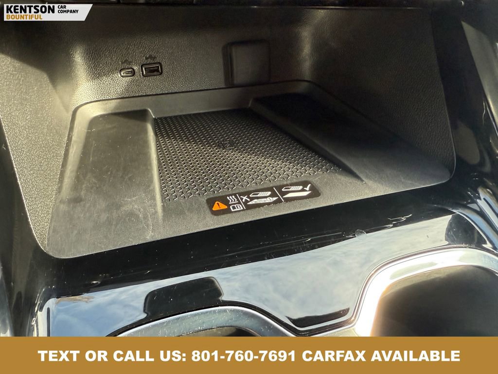 Used 2024 Chevrolet Traverse RS image 26