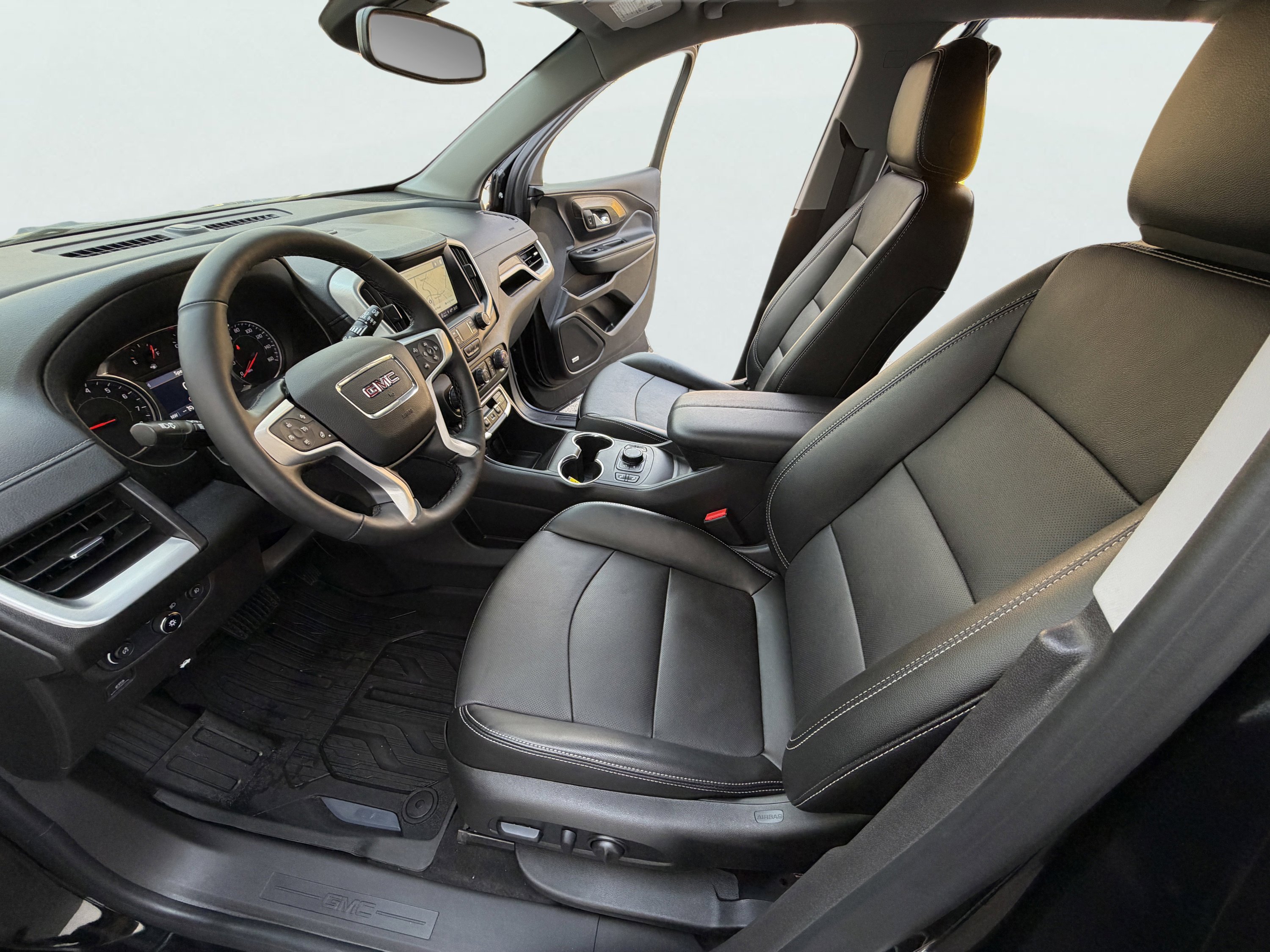 Used 2024 GMC Terrain SLT w/ Infotainment Package II AWD/4WD image 10