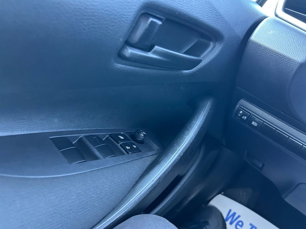 Used 2024 Toyota Corolla LE image 25