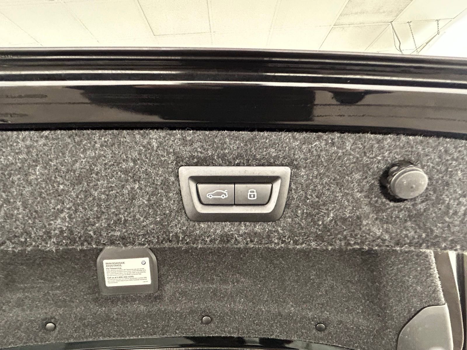 Used 2023 BMW 530i xDrive w/ Premium Package image 38