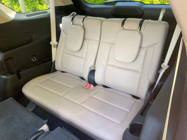 Used 2021 Ford Explorer XLT w/ Equipment Group 202A RWD image 10