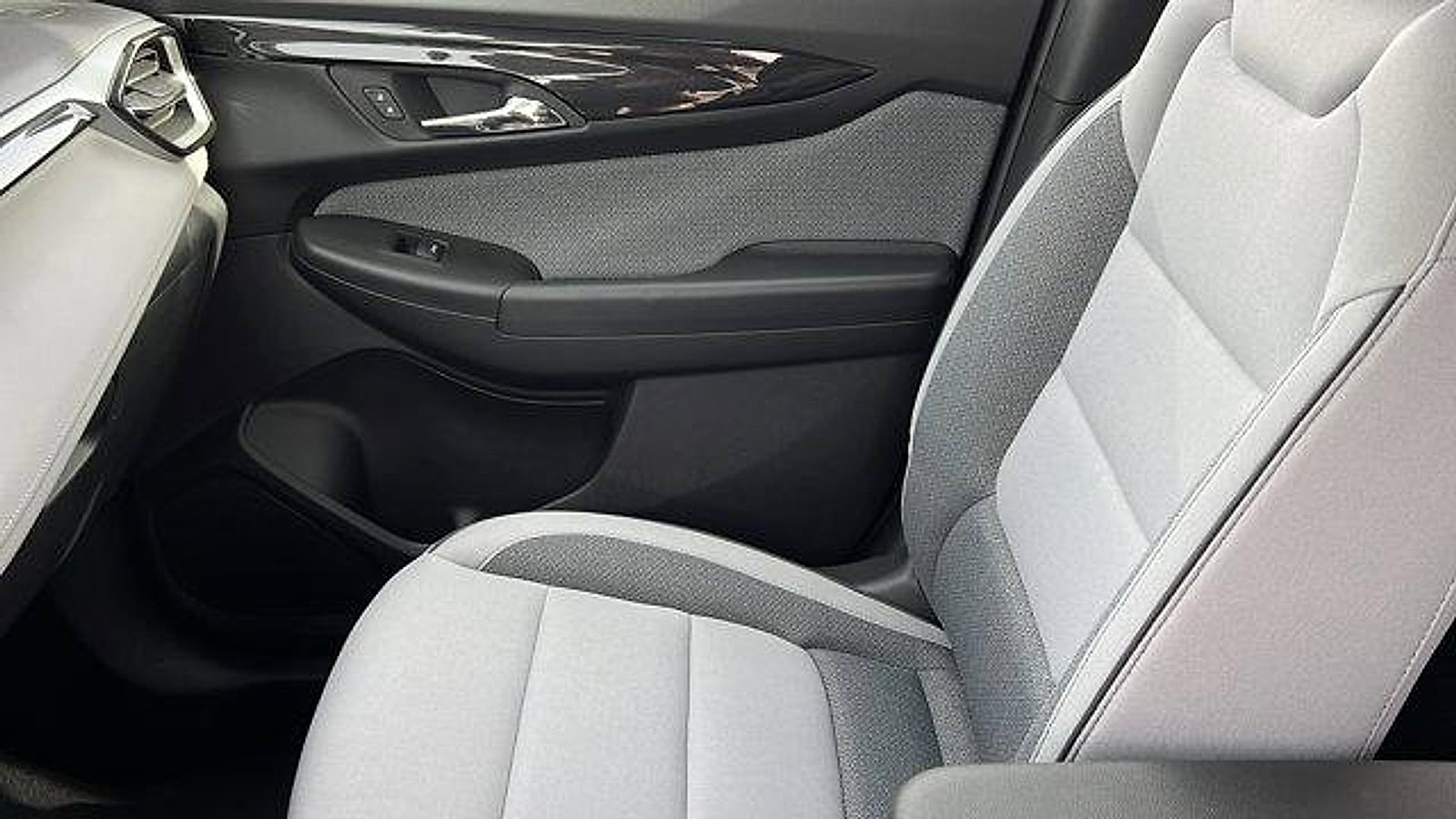 New 2026 Chevrolet TrailBlazer LS w/ LS Convenience Package image 18