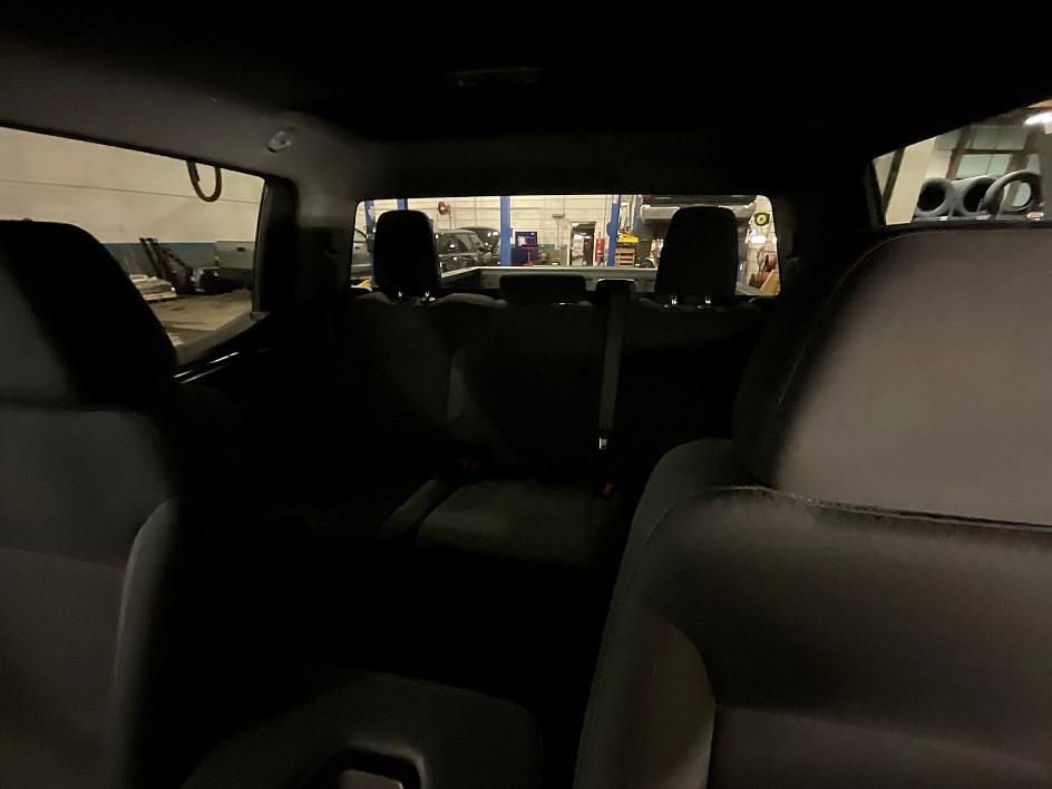 Used 2023 Chevrolet Silverado 1500 LT image 28