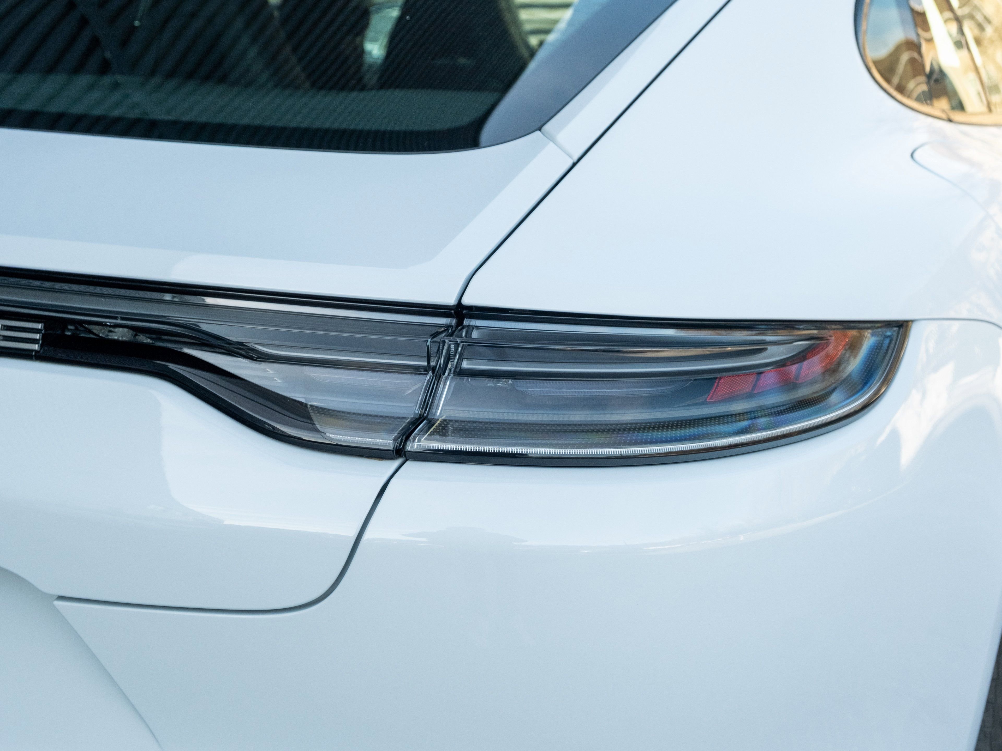 Certified 2023 Porsche Panamera 4 Platinum Edition image 47