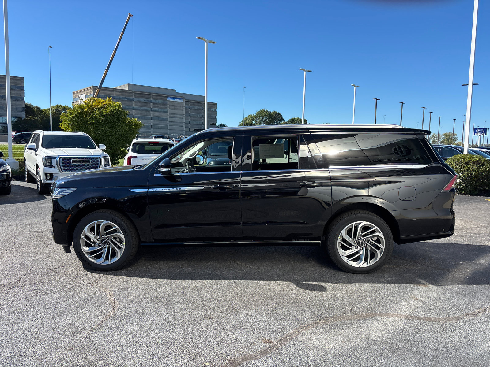 New 2025 Lincoln Navigator L Reserve image 4