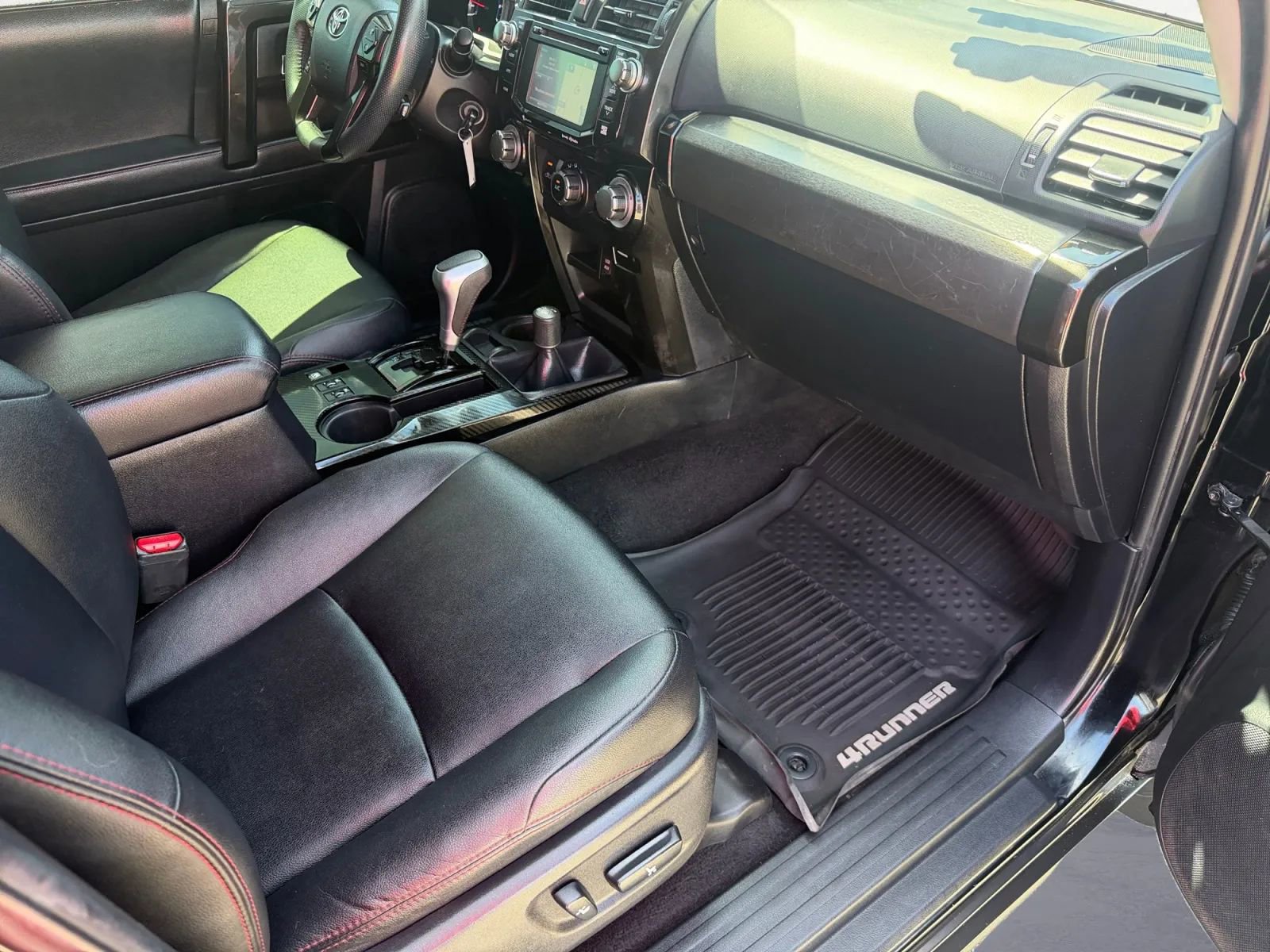 Used 2019 Toyota 4Runner TRD Off-Road Premium AWD/4WD image 23
