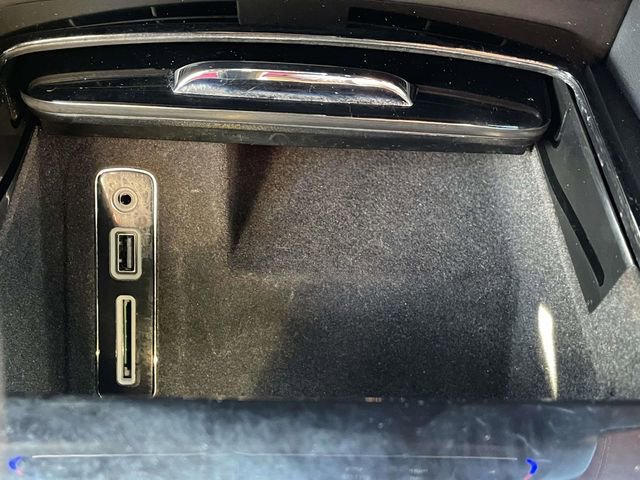 Used 2021 Maserati Levante image 25