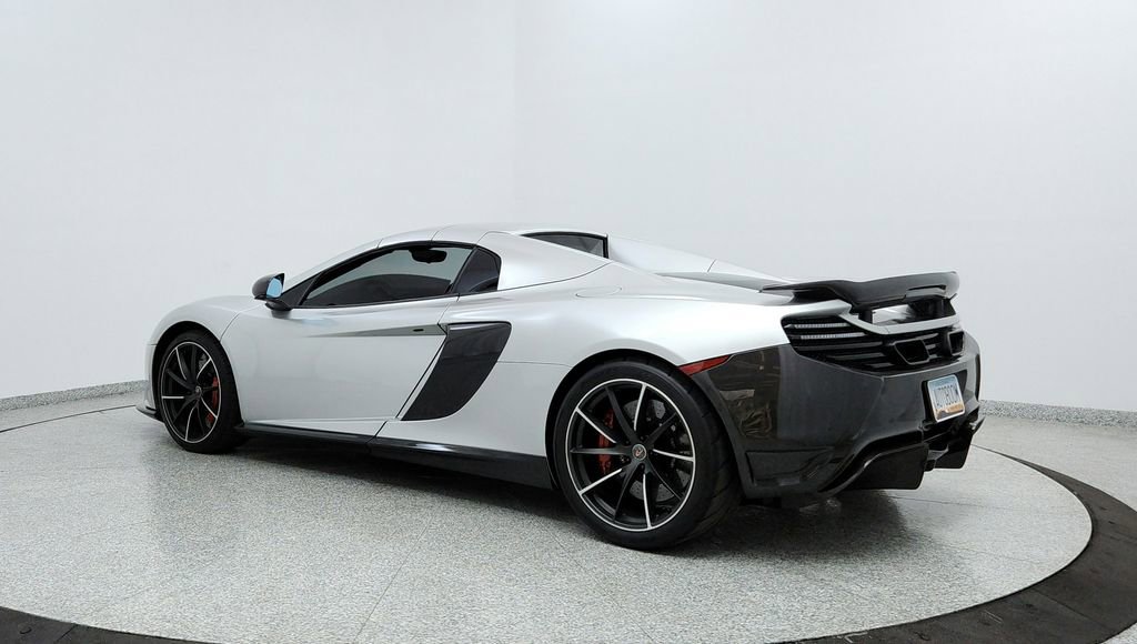 Used 2015 McLaren 650S Spider image 3