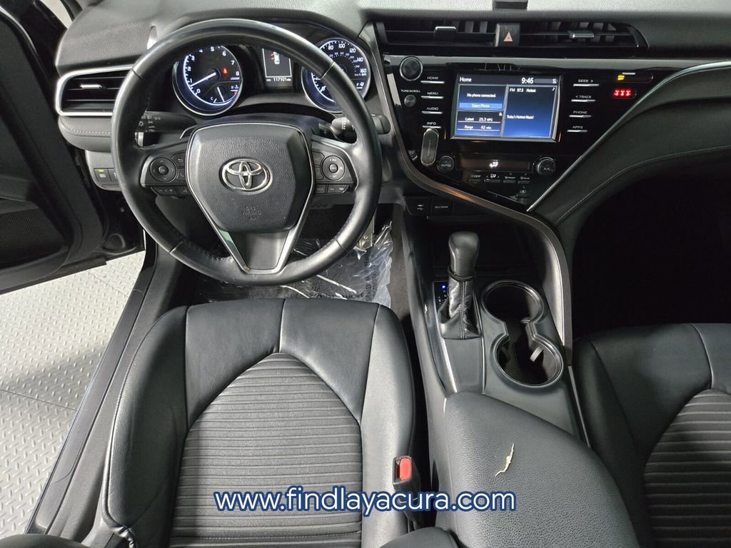 Used 2018 Toyota Camry SE image 15