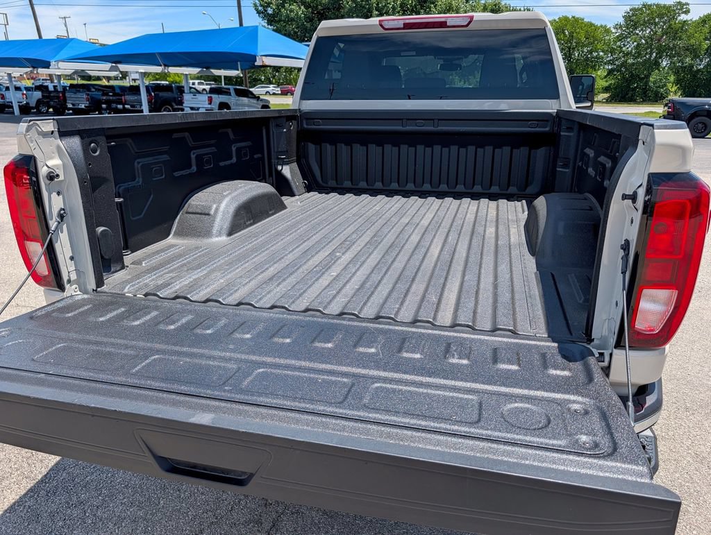 Used 2026 GMC Sierra 3500 SLE w/ Snow Plow Prep/Camper Package AWD/4WD image 29