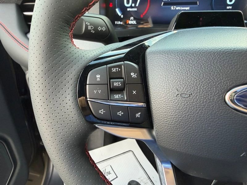 New 2026 Ford Explorer ST-Line w/ ST-Line Street Pack image 14