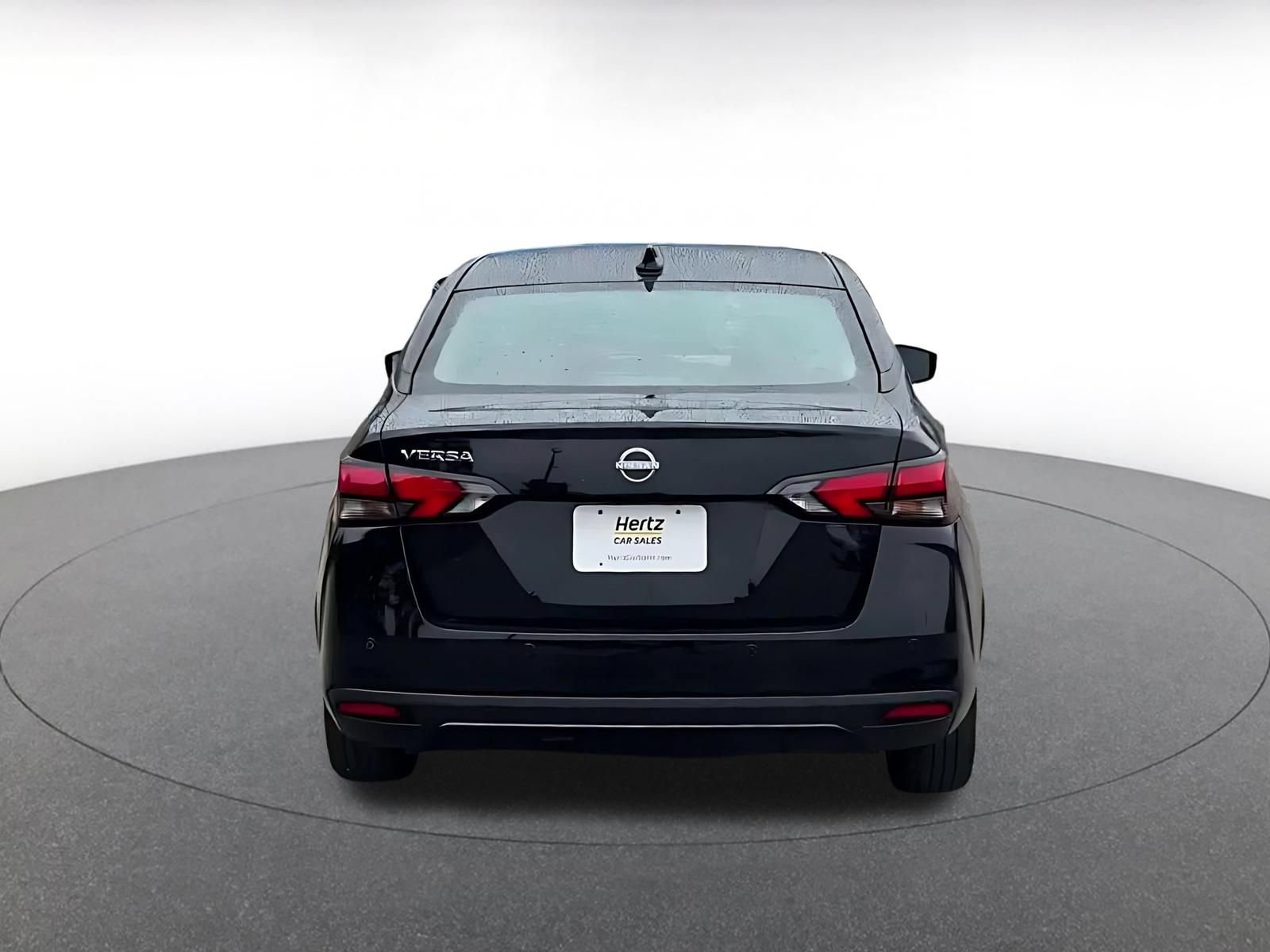 Used 2025 Nissan Versa SV FWD image 10