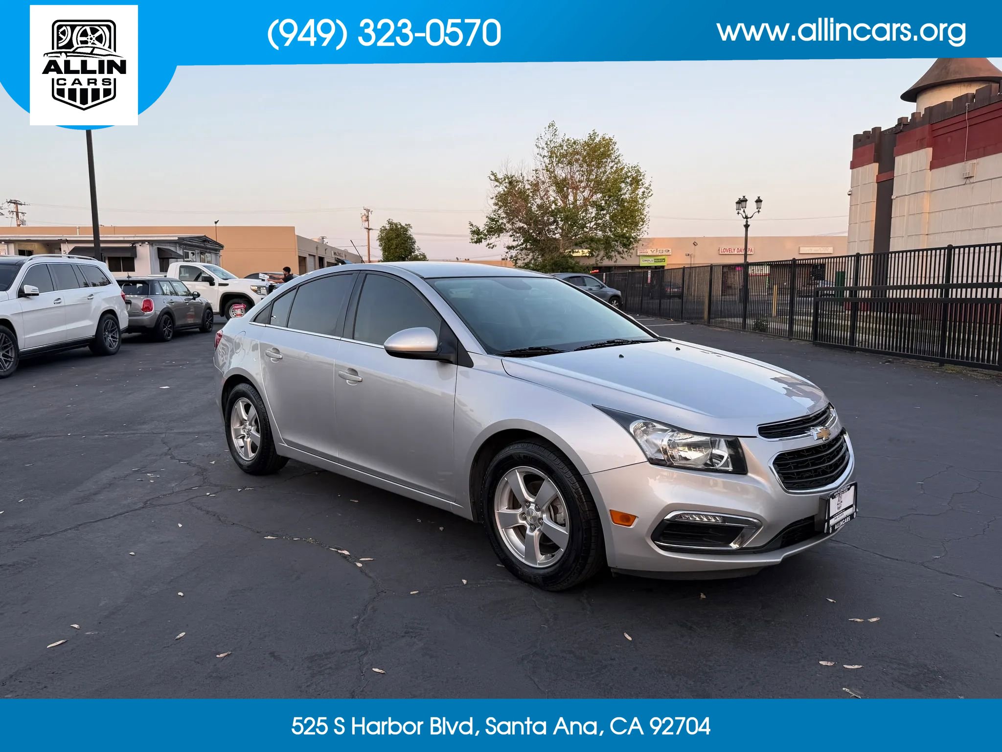 Used 2016 Chevrolet Cruze LT FWD image 3