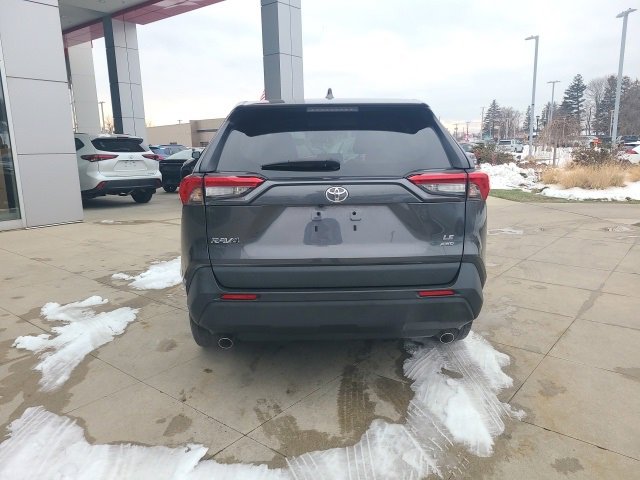 Used 2023 Toyota RAV4 LE image 6