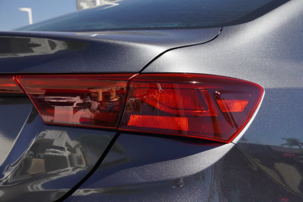 Used 2024 Kia Forte LXS w/ LXS Technology Package FWD image 12