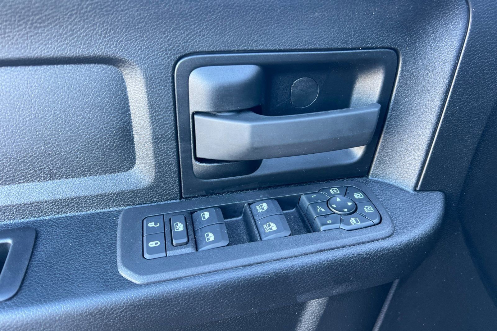 New 2026 RAM 3500 Tradesman AWD/4WD image 7