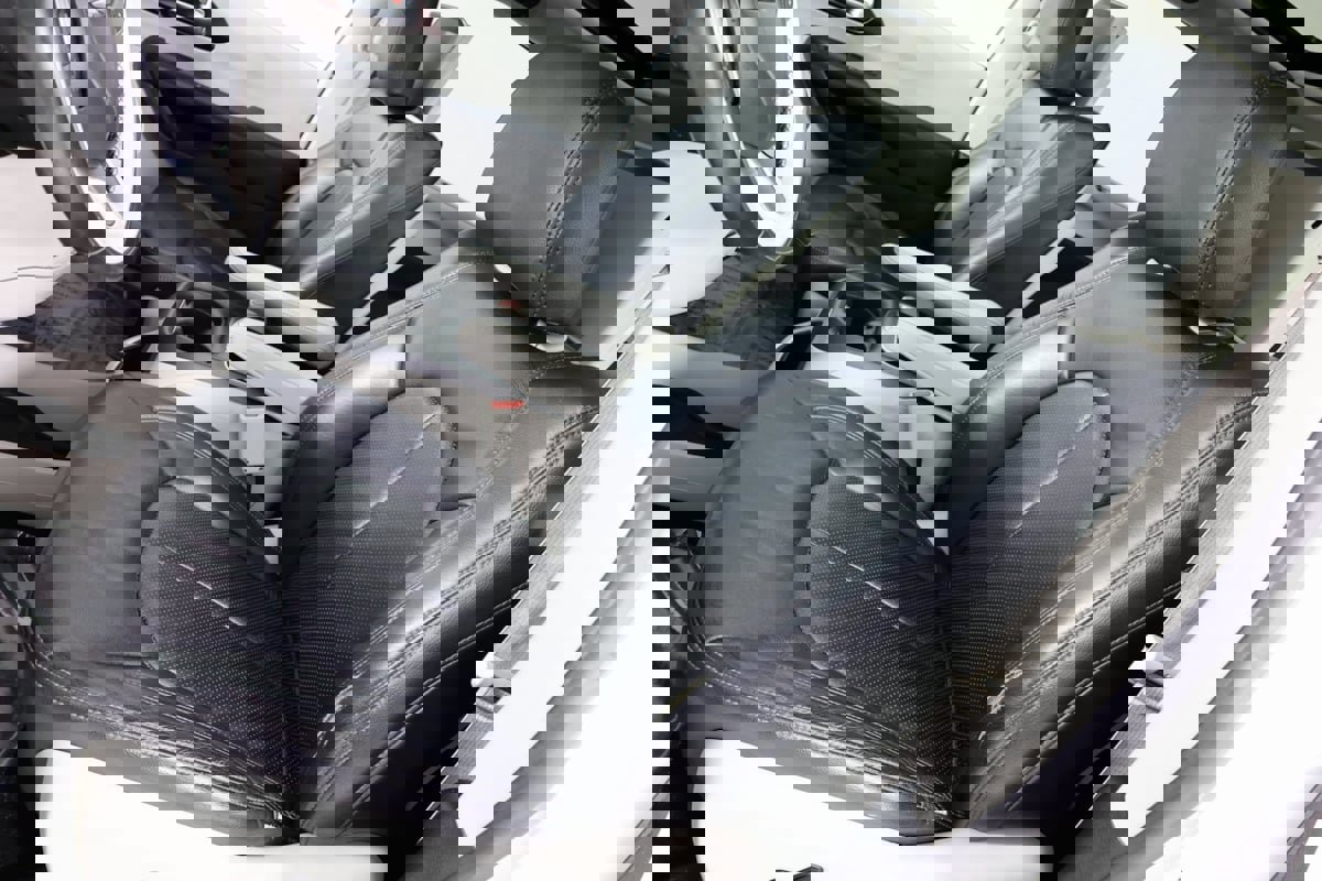 Used 2019 Chrysler Pacifica Limited w/ Tire & Wheel Group image 10