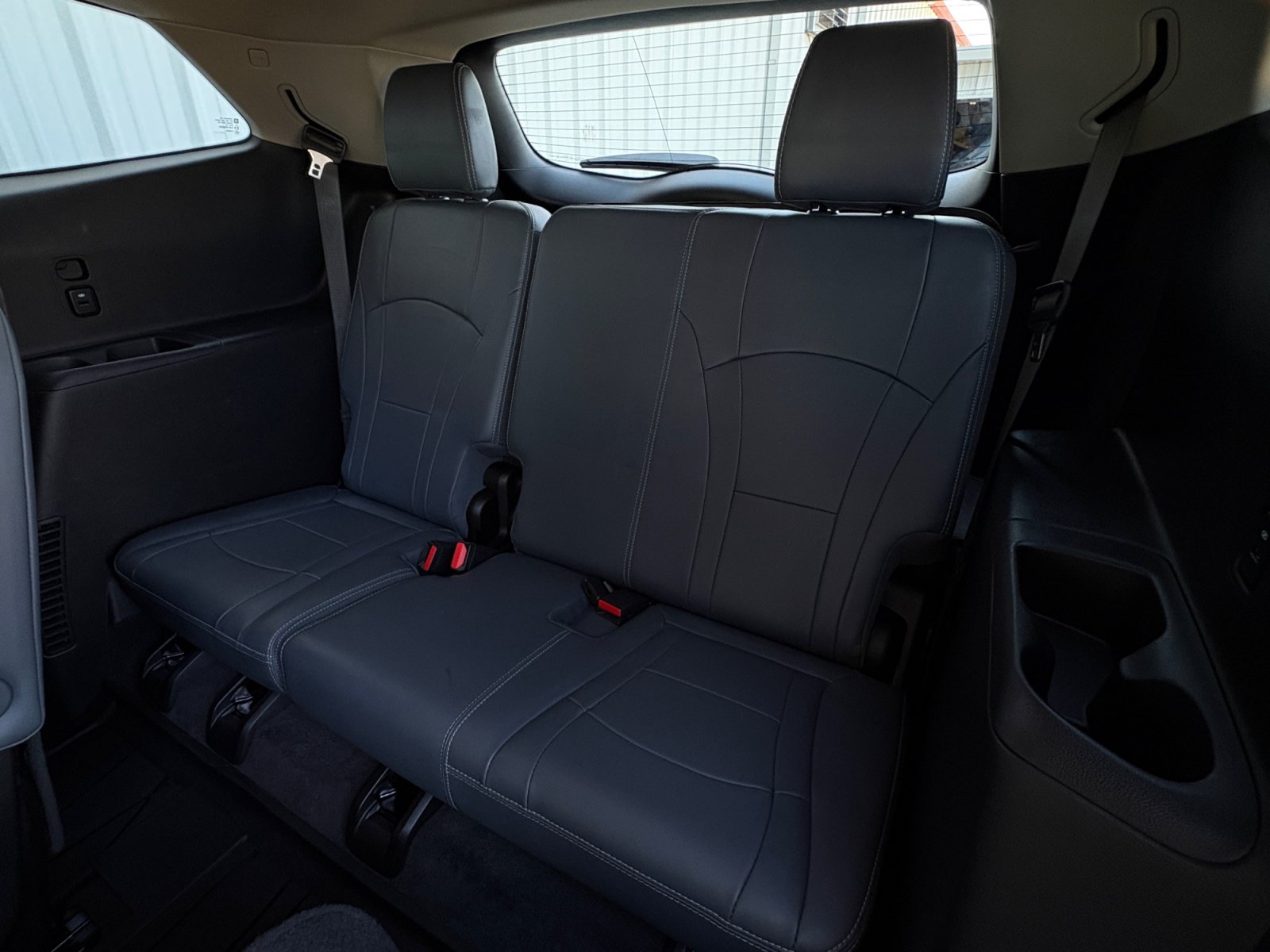 Used 2019 Buick Enclave Essence FWD image 25