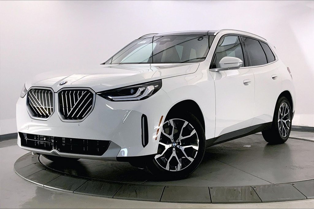 Certified 2026 BMW X3 xDrive30i w/ Convenience Package AWD/4WD image 11