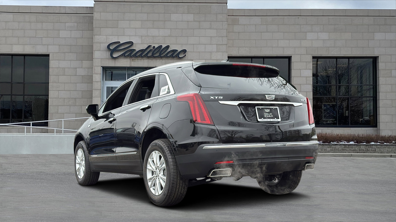 New 2025 Cadillac XT5 Luxury image 4