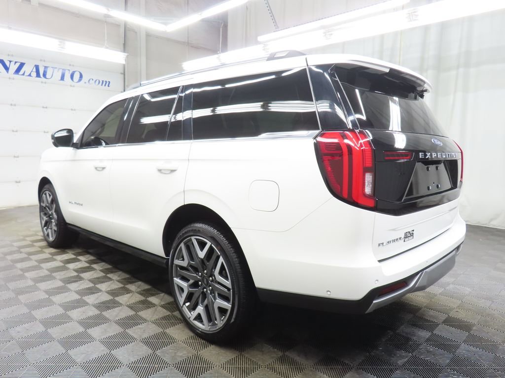 Used 2025 Ford Expedition Platinum w/ Platinum Ultimate Package AWD/4WD image 5