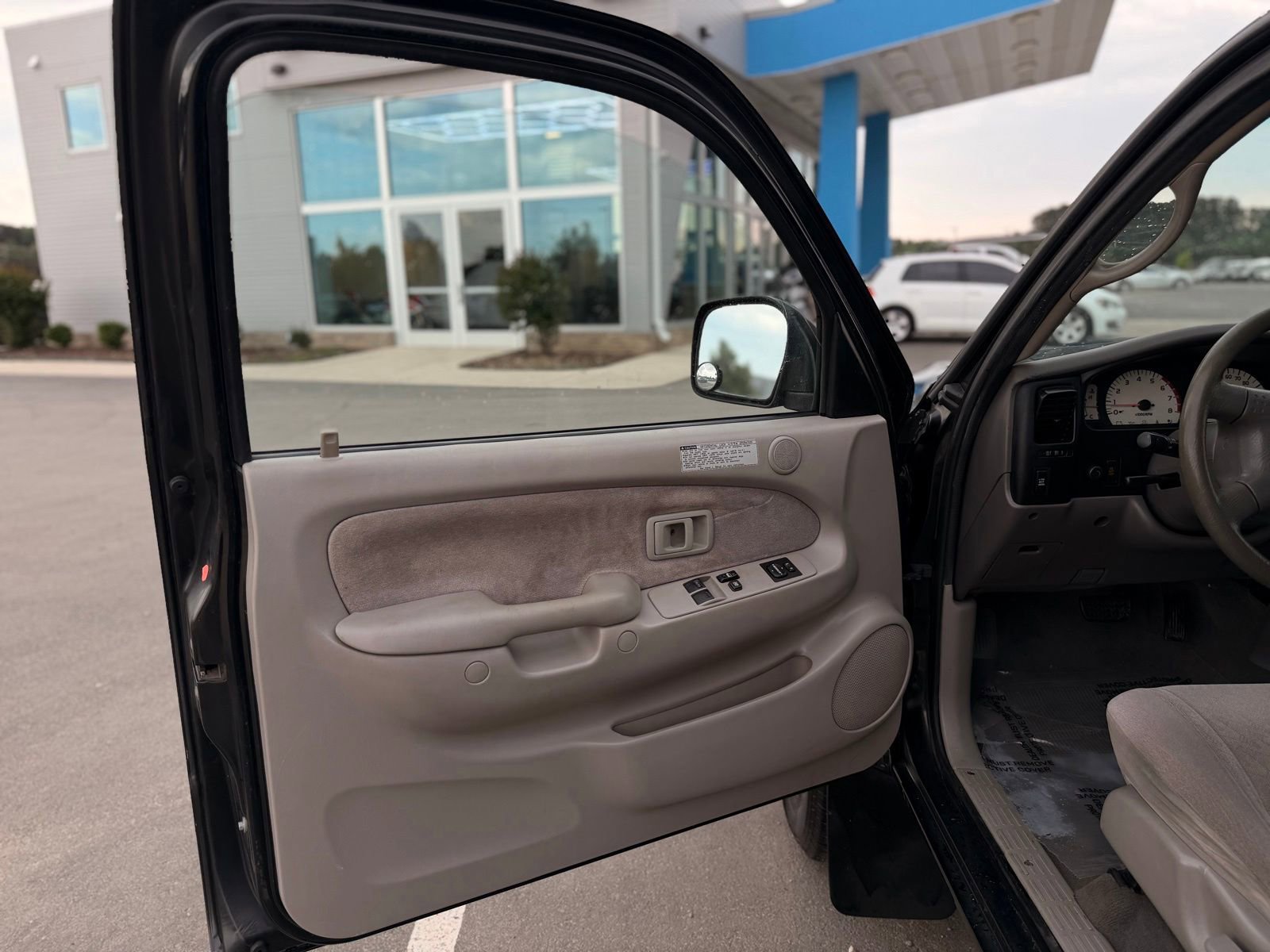 Used 2003 Toyota Tacoma PreRunner RWD image 13