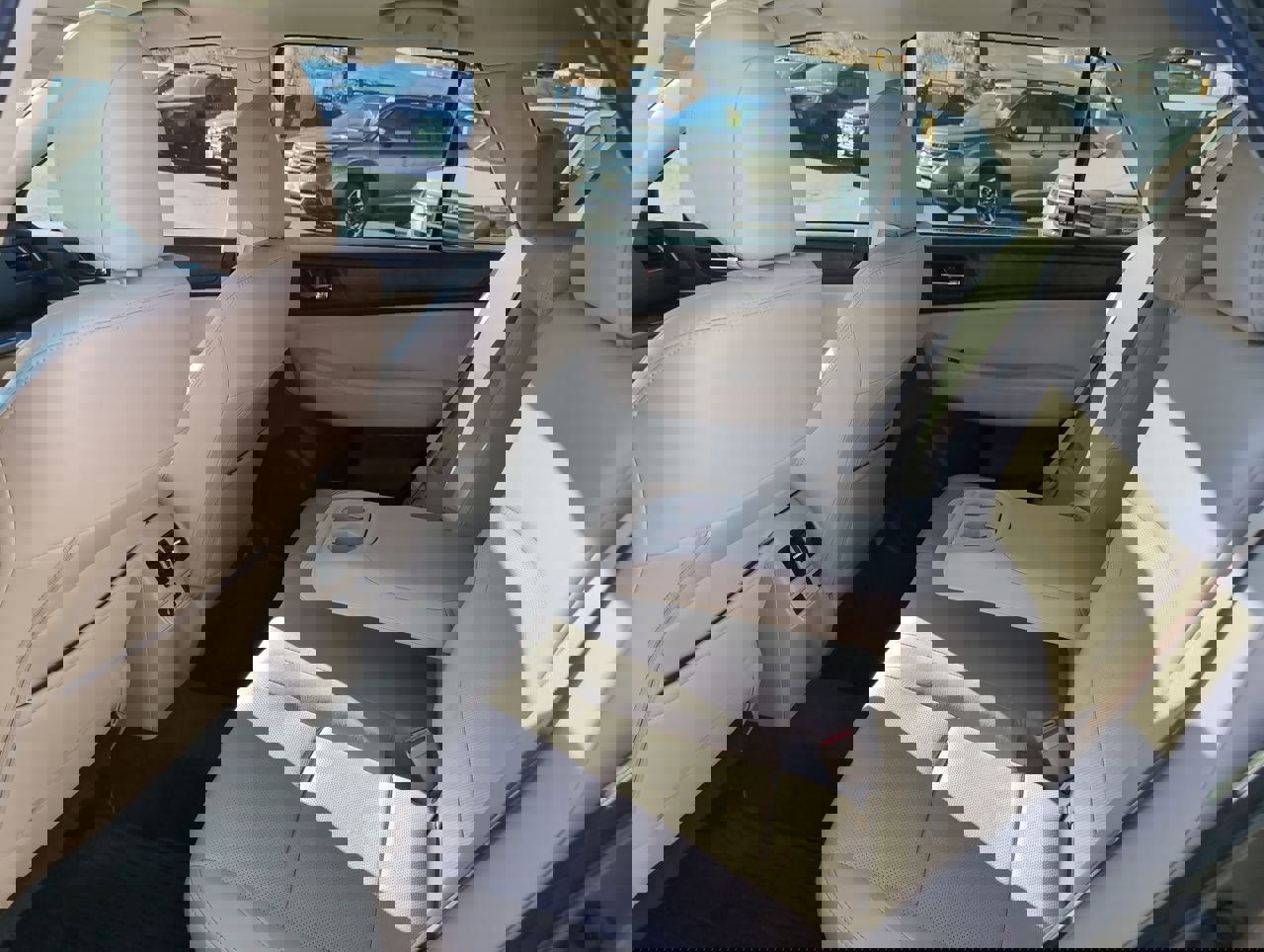 Used 2016 Subaru Outback 3.6R Limited image 13