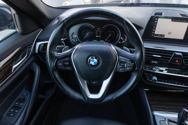 Used 2018 BMW 530e xDrive AWD/4WD image 20