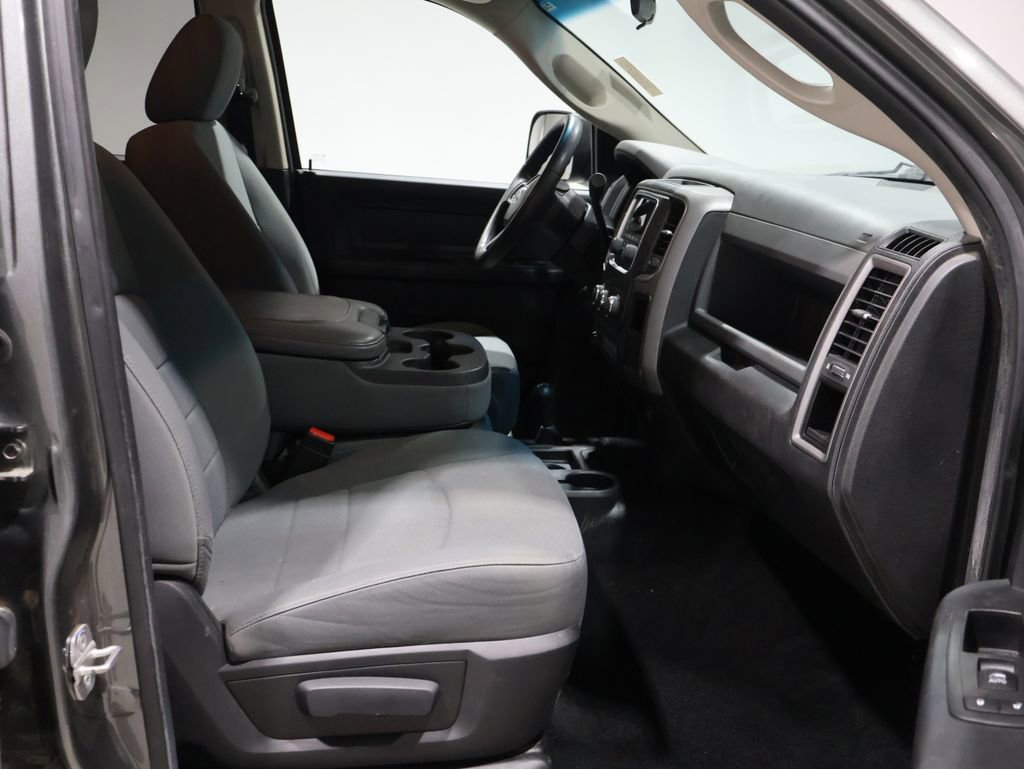 Used 2013 RAM 2500 Tradesman w/ Chrome Appearance Group image 23
