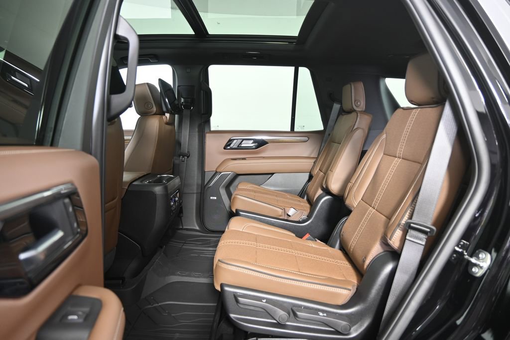 New 2026 Chevrolet Tahoe High Country AWD/4WD image 18