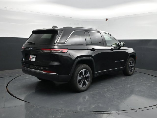 Used 2024 Jeep Grand Cherokee Limited 4xe AWD/4WD image 8