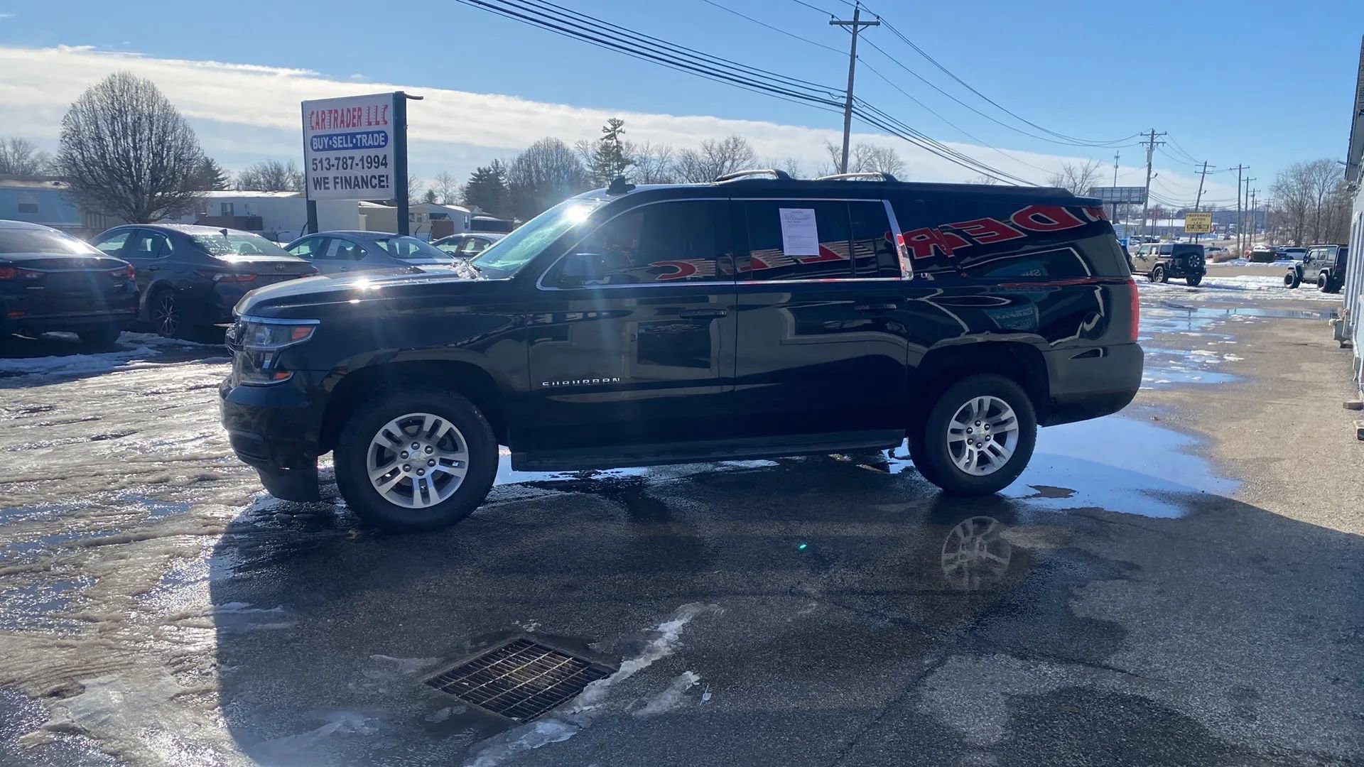 Used 2018 Chevrolet Suburban LT image 4