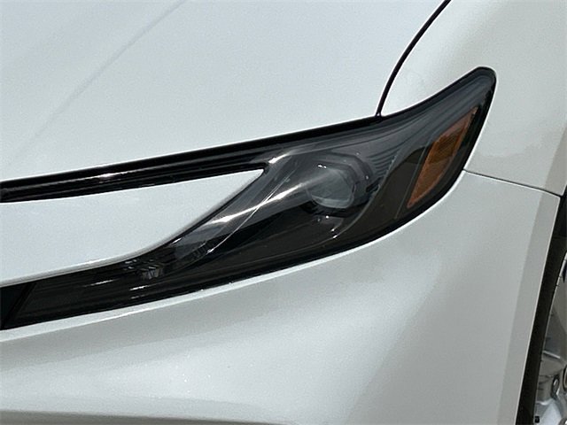 Used 2025 Toyota Camry LE image 4