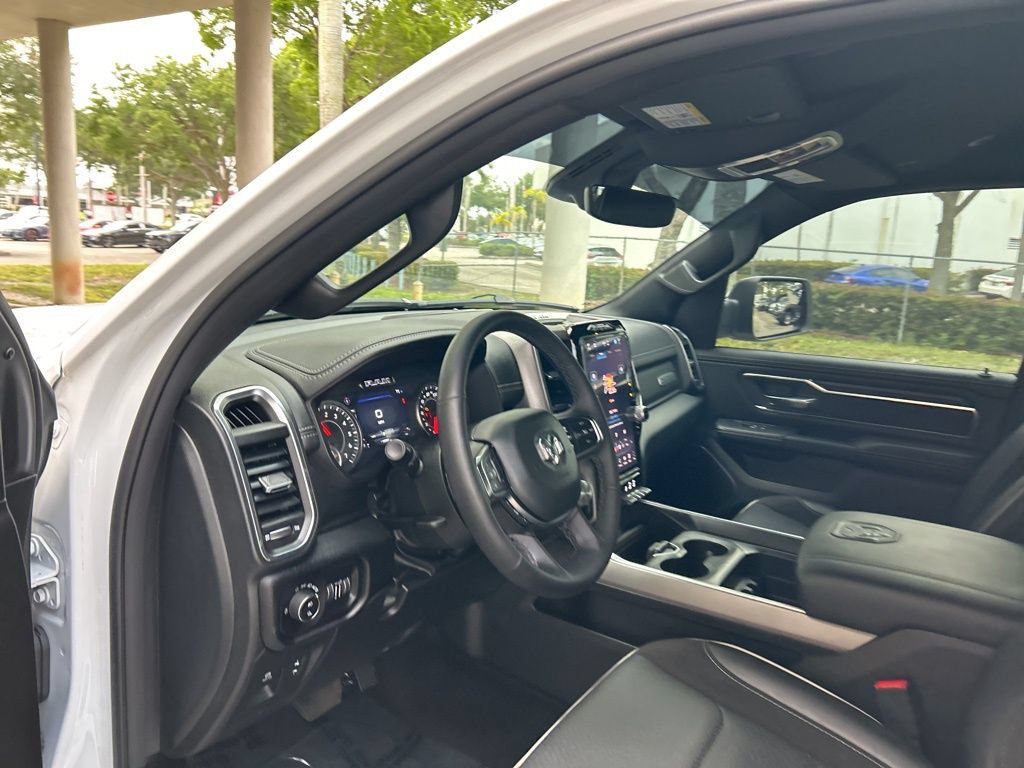 Used 2026 RAM 1500 Laramie AWD/4WD image 7